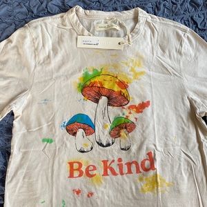 Imogene and Willie “be kind” Tee
